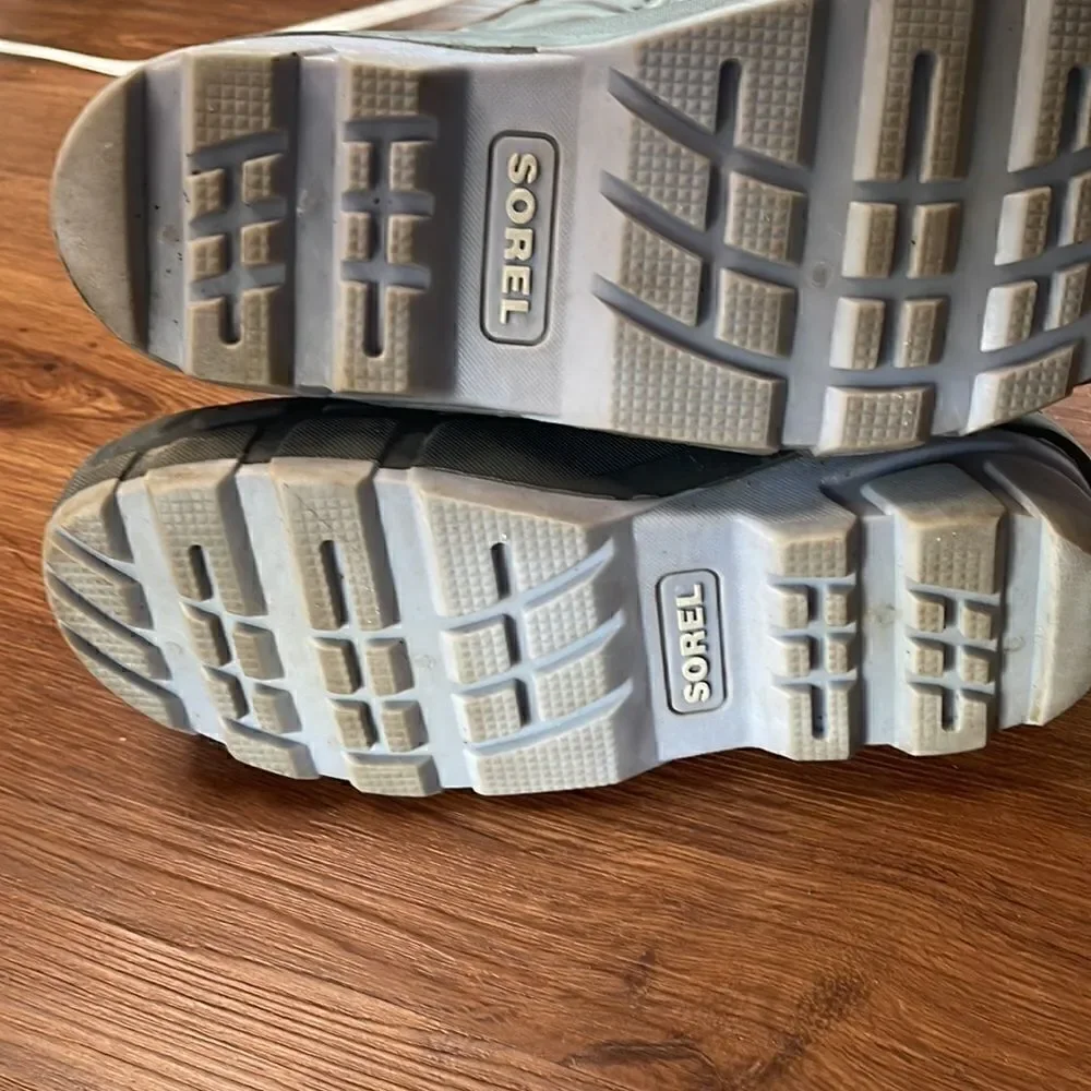 Sorel Flurry Boot Women’s Size 6